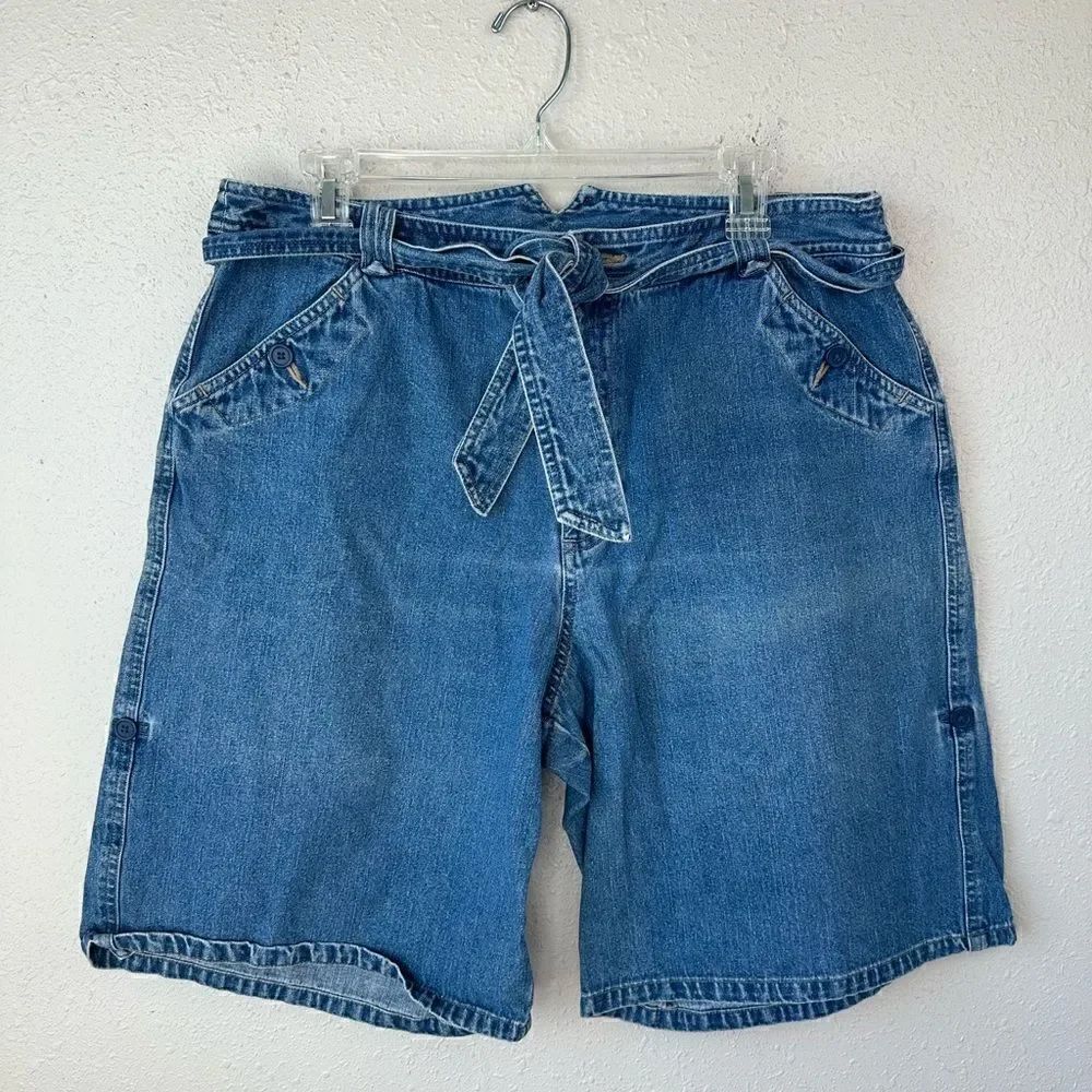 EUC White Stag Women’s Jean Shorts